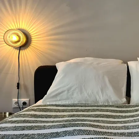 Lägenhet The Modern Antique Pécs