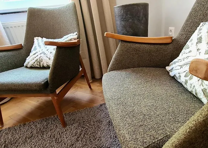 아파트 The Modern Antique