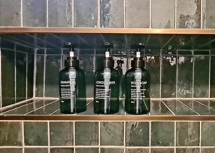 아파트 The Modern Antique