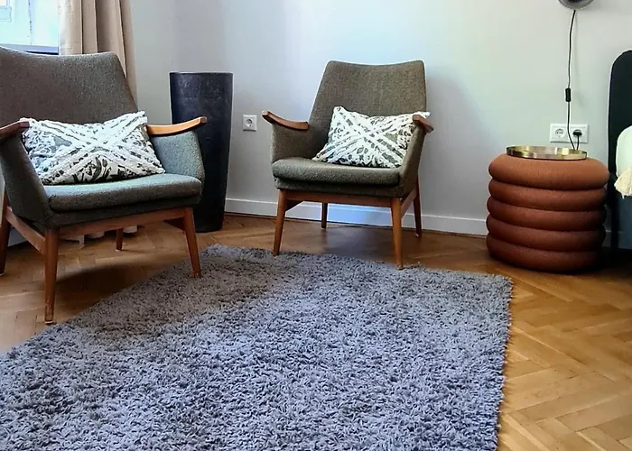 The Modern Antique 아파트